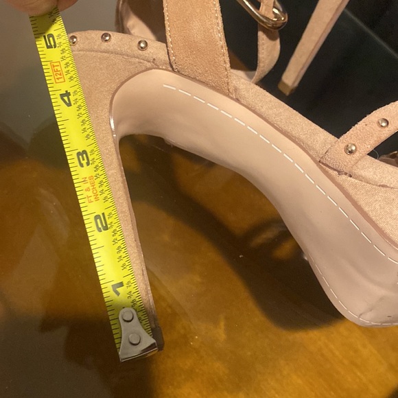 Fergie Cream Platform Heels - Picture 9 of 10